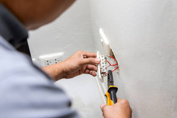 Best Electrical Contractors for Businesses  in Holland, OH